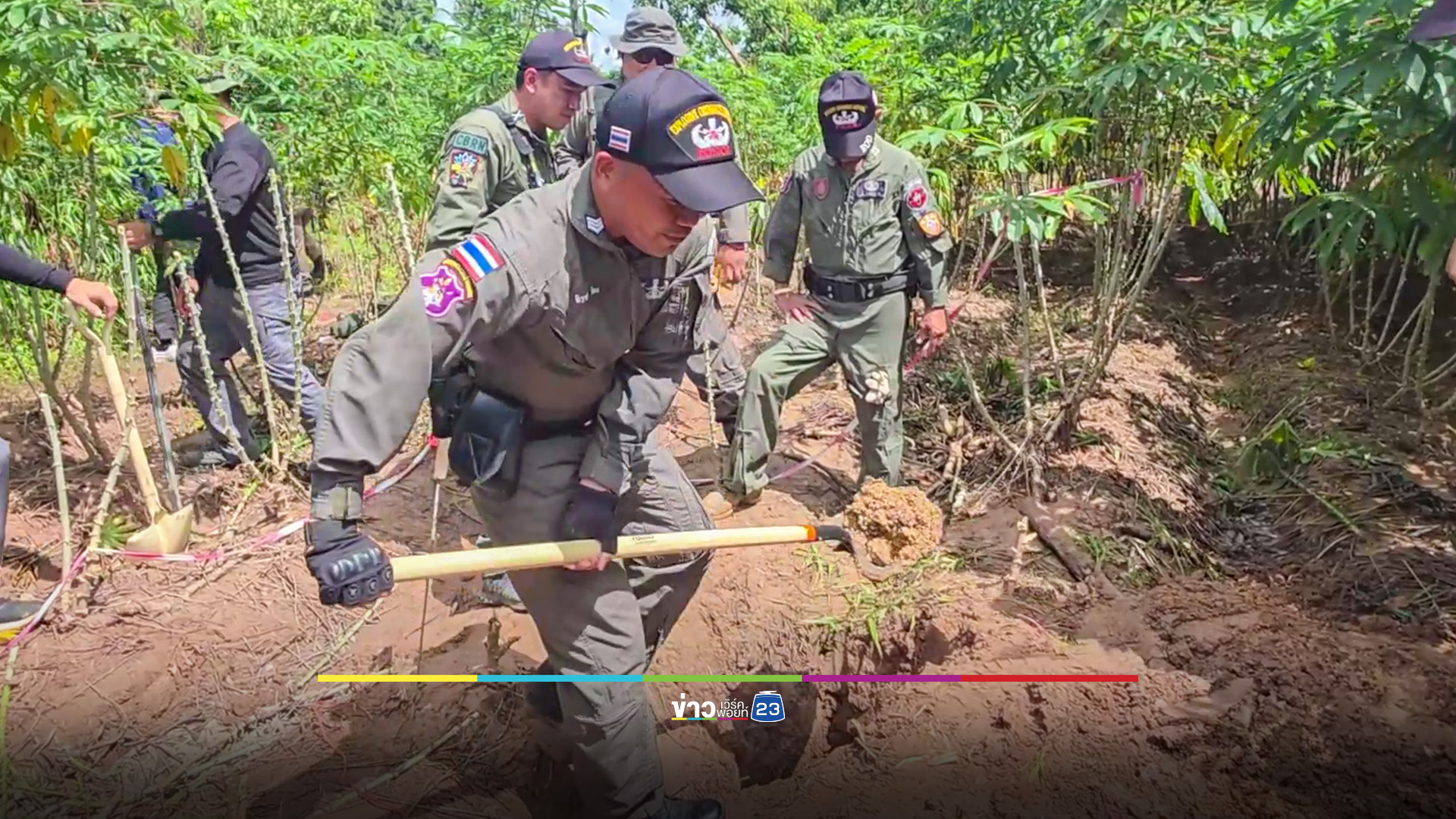 EOD อุบลฯ เดินหน้าทำลาย BM21 เพิ่ม 2 จุดที่น้ำยืน