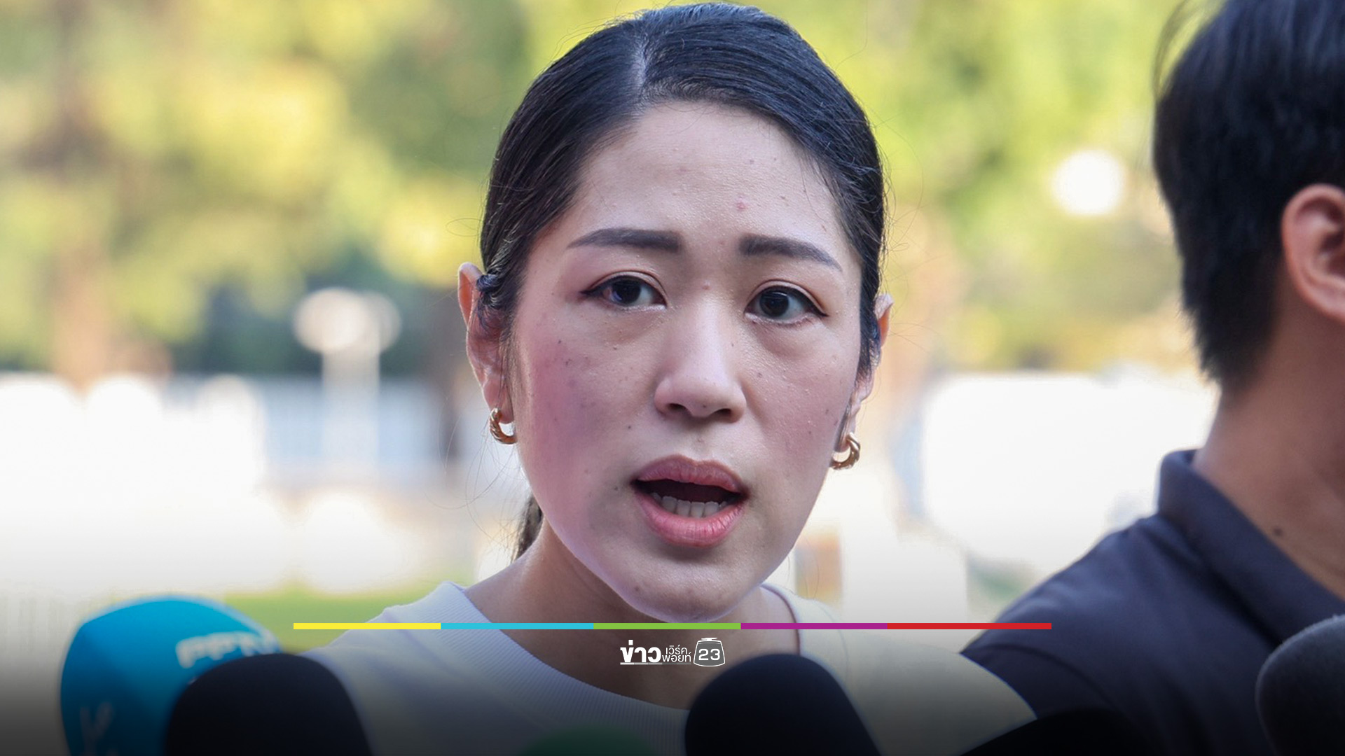 “เท่าพิภพ” สมัคร สส.กทม.เขต 33 แทนผู้สมัครถูกกล่าวหาเอี่ยวฟอกเงิน “พรรณิการ์” รับกรณีนี้กระทบพรรค แต่ไม่หักล้าง “มีส้มไม่มีเทา”