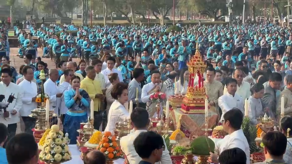 นับจำนวนนางรำแล้วอึ้ง! พิธีบวงสรวงสิ่งศักดิ์สิทธิ์และรำถวายสมเด็จพระเจ้าอู่ทอง