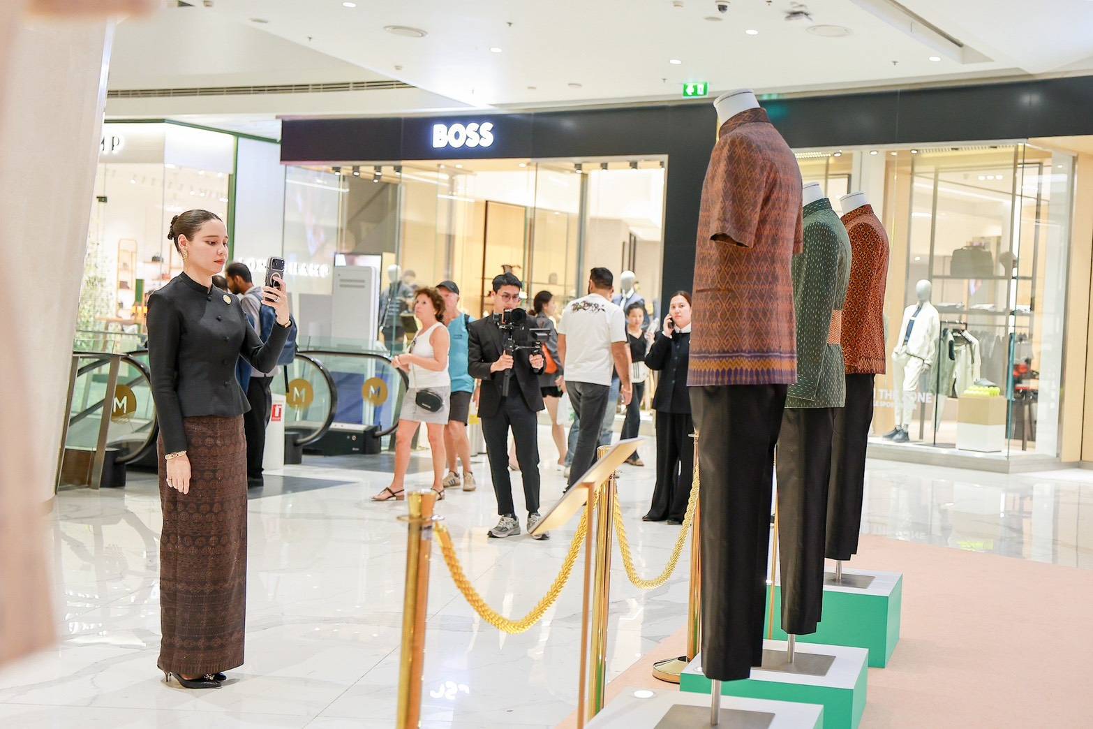 ประจักษ์สายตาชาวโลก! “ซาบีดา” เดินหน้า Roadshow “ชุดไทยพระราชนิยม” สร้างการรับรู้ในเวทีโลก