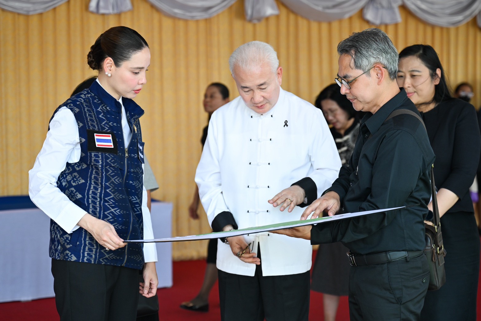“ซาบีดา” ตรวจความพร้อมรับเสด็จฯ ยกเสาเอกพระเมรุมาศ “พระพันปีหลวง”
