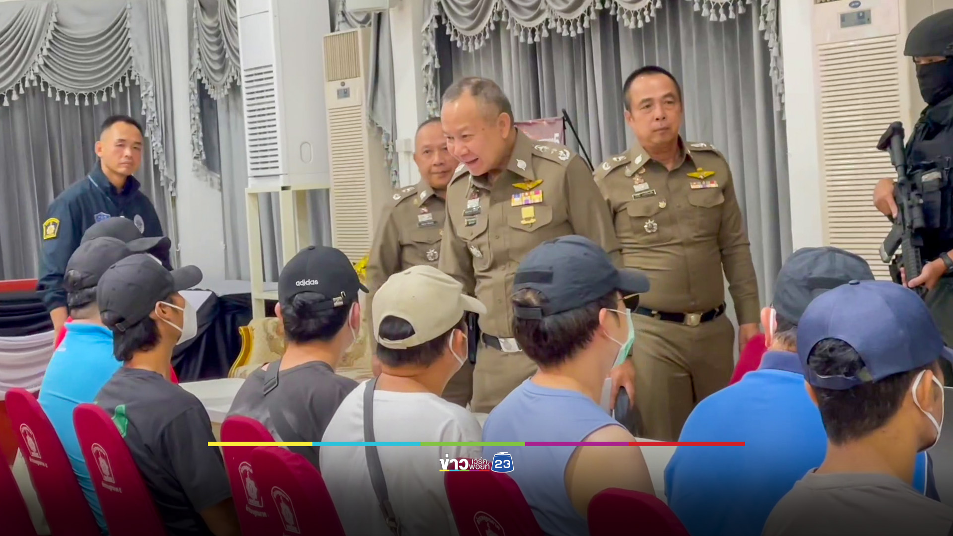 ภ.5 จับ 14 ราย เครือข่ายไซเบอร์ ลวงเหยื่อเทรดหุ้นสูญ 17 ล้าน พบเปิด หจก.รับเงินโอนต่อไปลาว