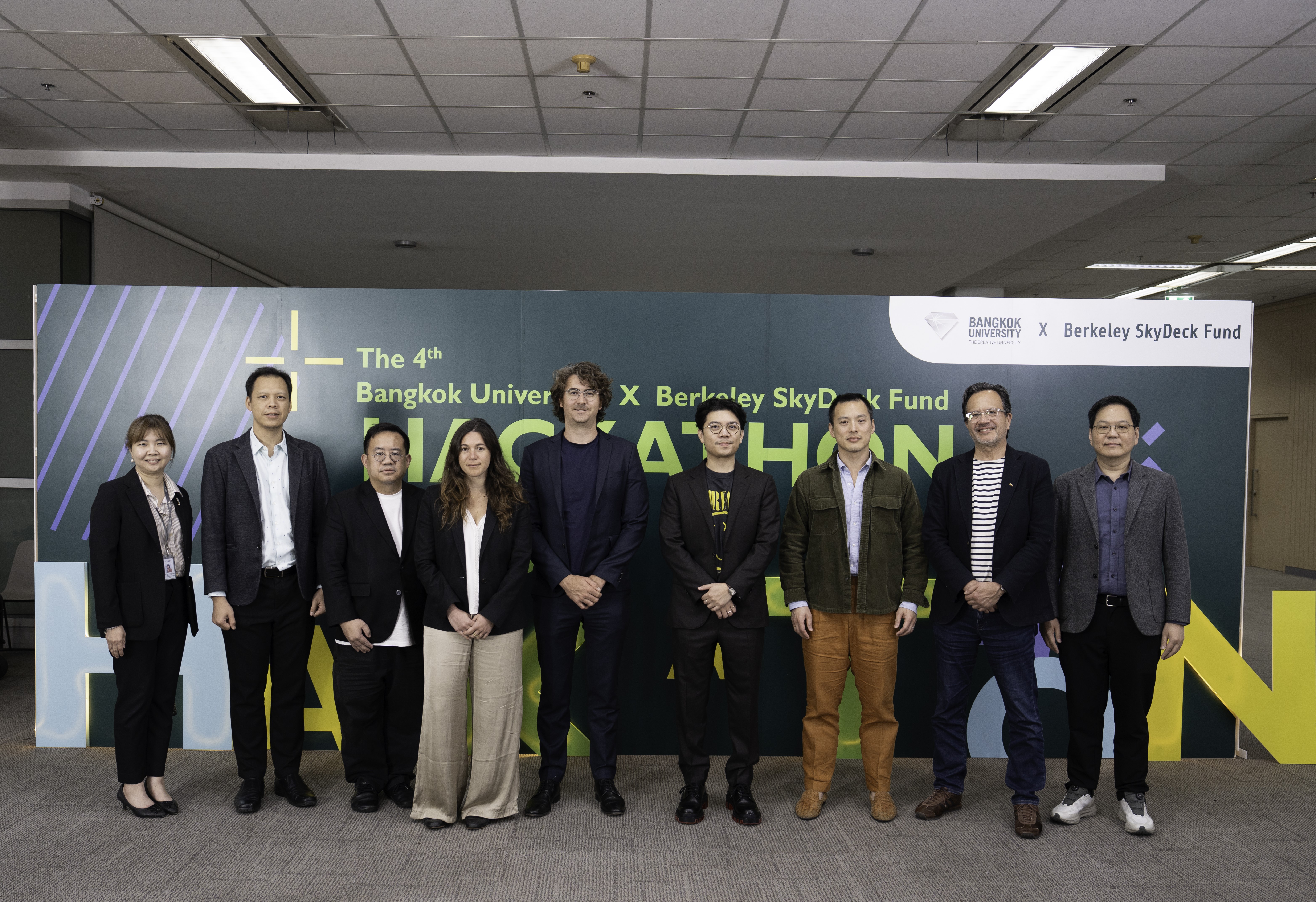 เด็ก ม.กรุงเทพโชว์ฟอร์ม เวที BU x Berkeley SkyDeck Fund Hackathon 2026