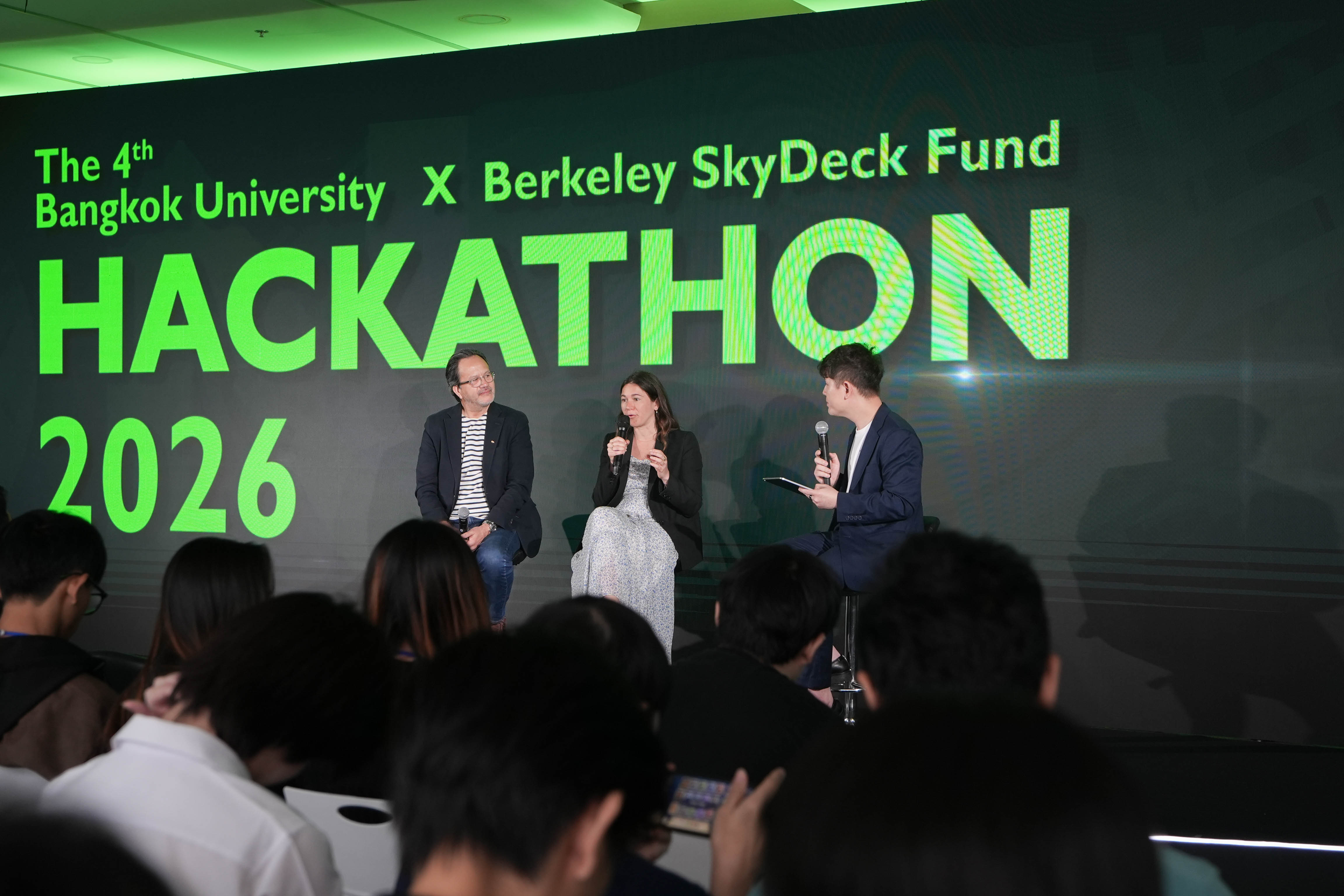 เด็ก ม.กรุงเทพโชว์ฟอร์ม เวที BU x Berkeley SkyDeck Fund Hackathon 2026