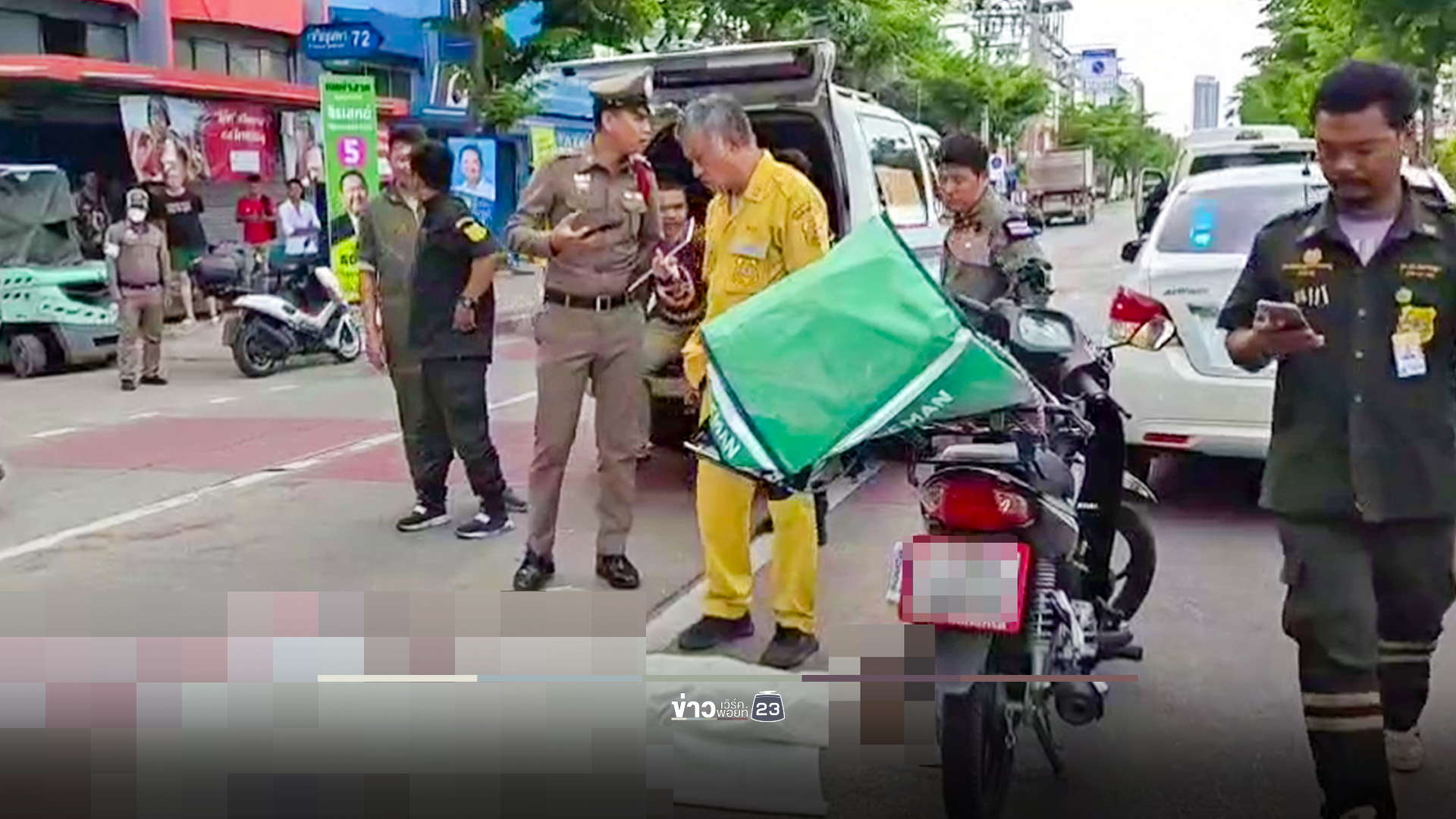 ไรเดอร์เฉี่ยวชนรถพ่วง โดนทับซ้ำ เสียชีวิตสลด