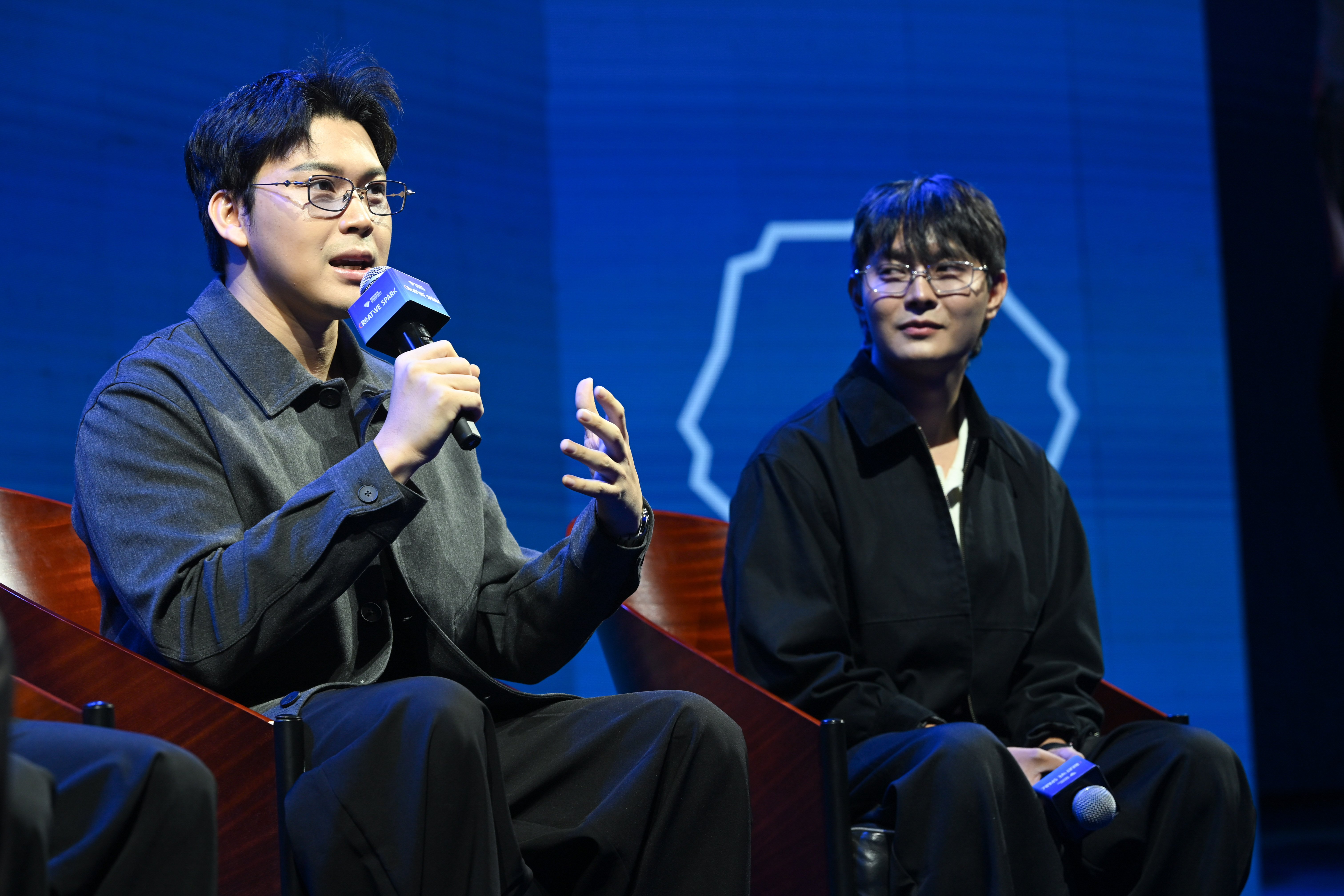 นิเทศฯ ม.กรุงเทพ จัดงานใหญ่ ถอดรหัส AI x มนุษย์!
