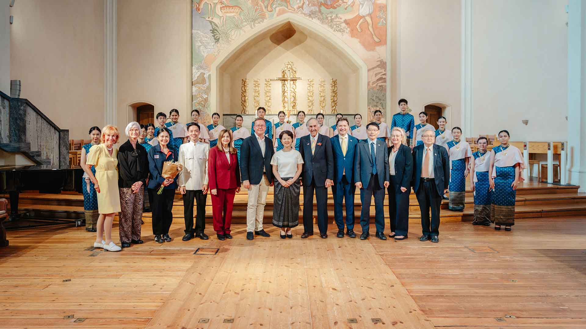 กระหึ่มโลก! 'จุฬดาร์' สาธิตจุฬาฯ มัธยมไทยทีมแรก คว้าเหรียญทองประสานเสียงโลก 2026