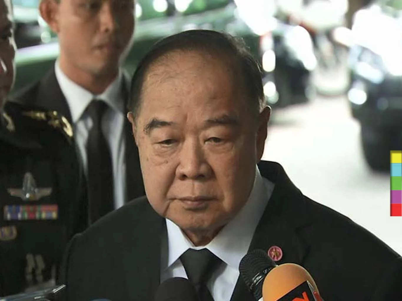 “บิ๊กป้อม” เผยวงจรปิดเจอภาพรถเก๋งพา “ยิ่งลักษณ์” หนีแล้วออกทางสระแก้วจ่อเรียกคนขับสอบ