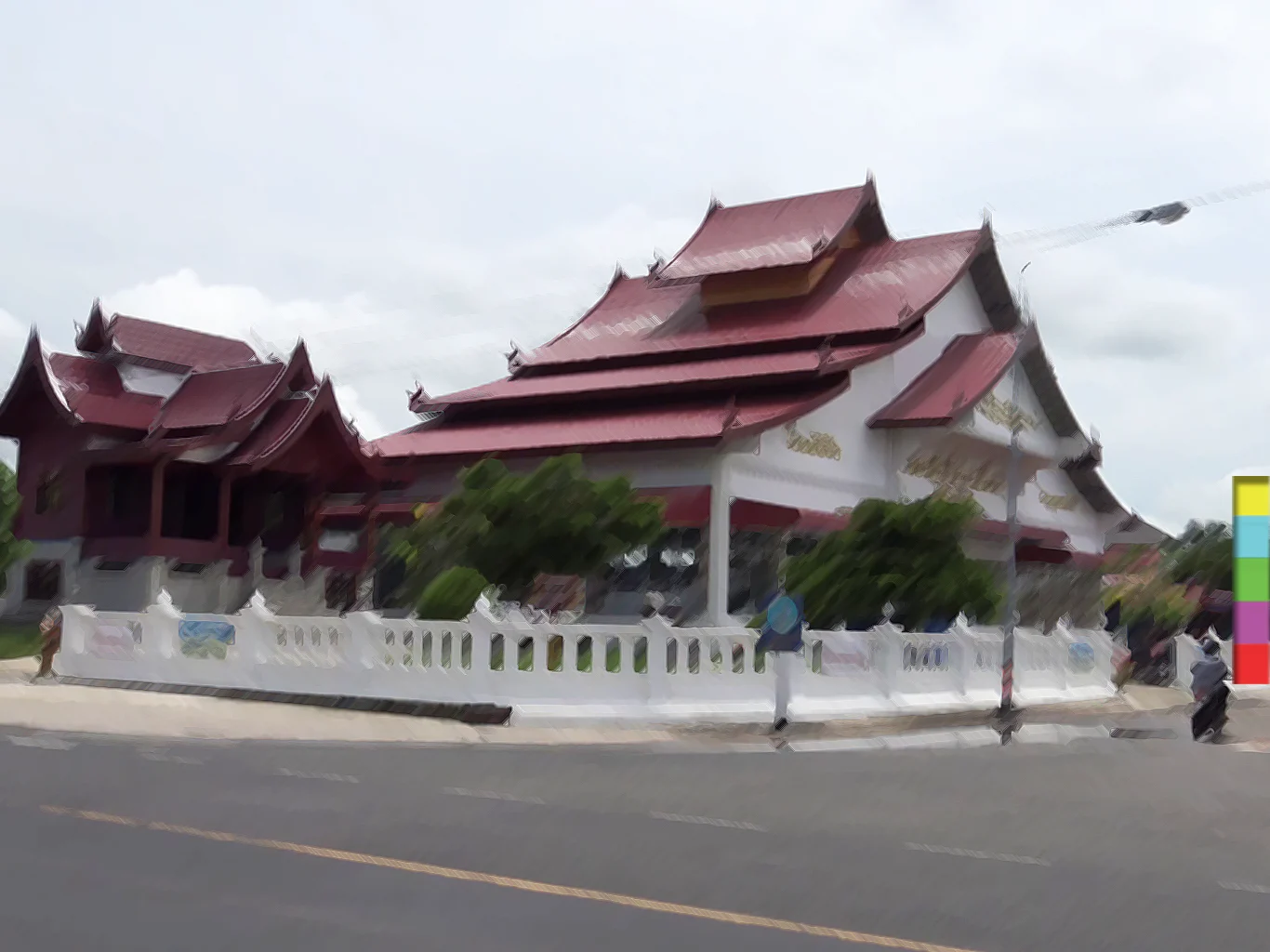 แลนด์มาร์กใหม่เมืองยโสธร ! ซูเปอร์มาร์เก็ตรูปทรงคล้ายศาลาวัด