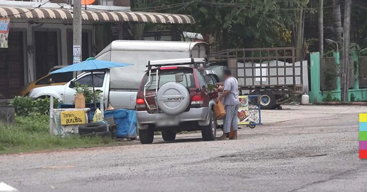 “น้ำมันเถื่อน” เกลื่อนสะเดา เปิดขายเย้ยกฎหมาย พบมีผู้ใช้บริการไม่ขาดสาย