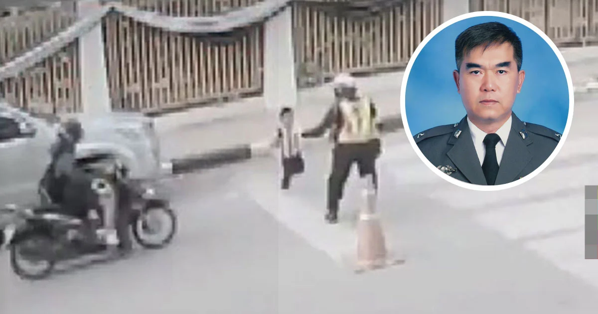 ชื่นชม ! ตำรวจฮีโร่ กระโดดขวางจักรยานยนต์ จะพุ่งชนเด็กอนุบาล