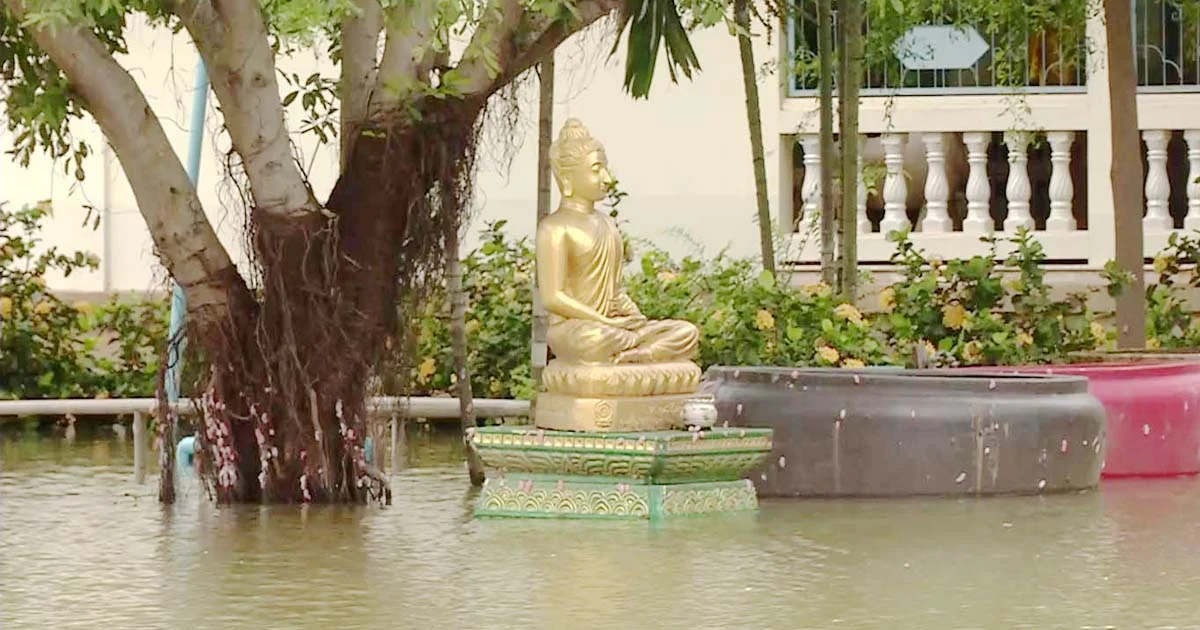 แม่น้ำยมล้นทะลักแล้ว ! ท่วมวัดไผ่ท่าโพเหนือ อ่วม