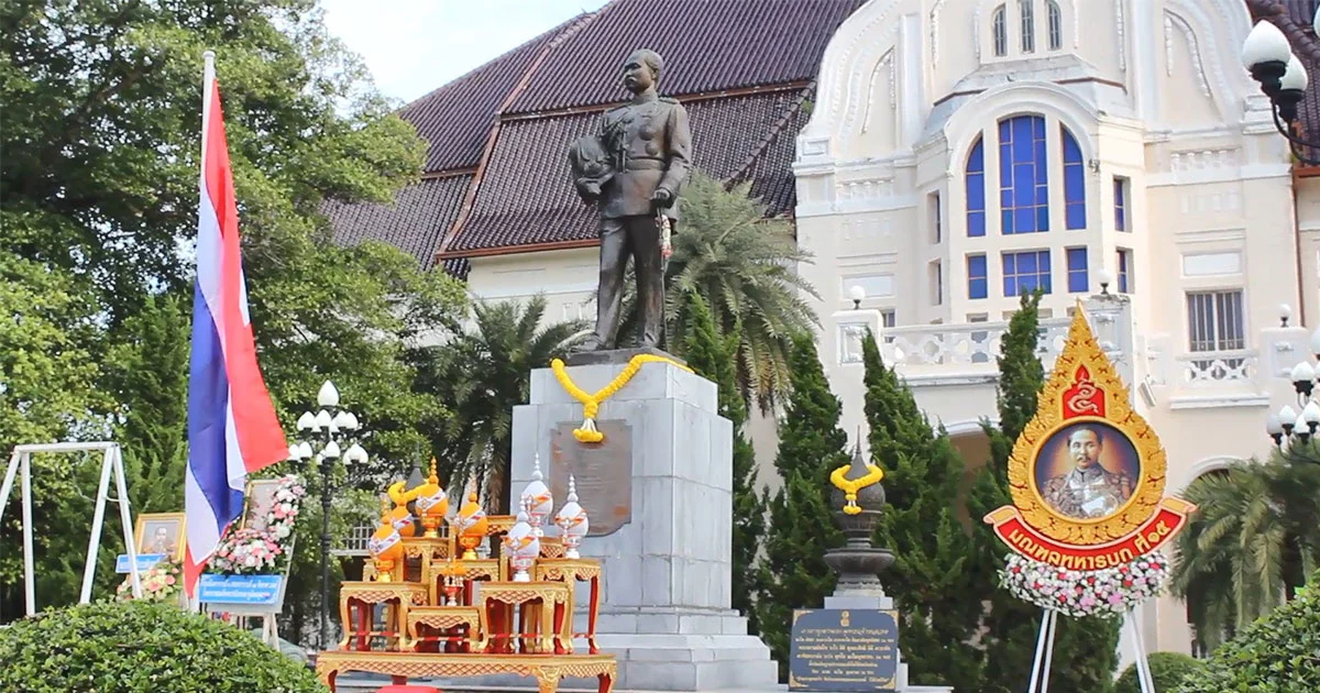 หลายจังหวัด ร่วมจัดพิธีวางพวงมาลา เนื่องในวันปิยะมหาราช