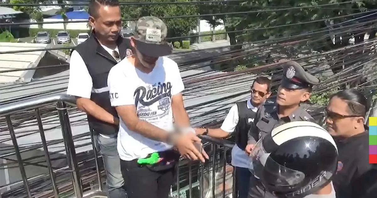 คุมตัว 2 โจ๋ทำแผน จี้ชิงทรัพย์บนสะพานลอย หน้าพรรคภูมิใจไทย