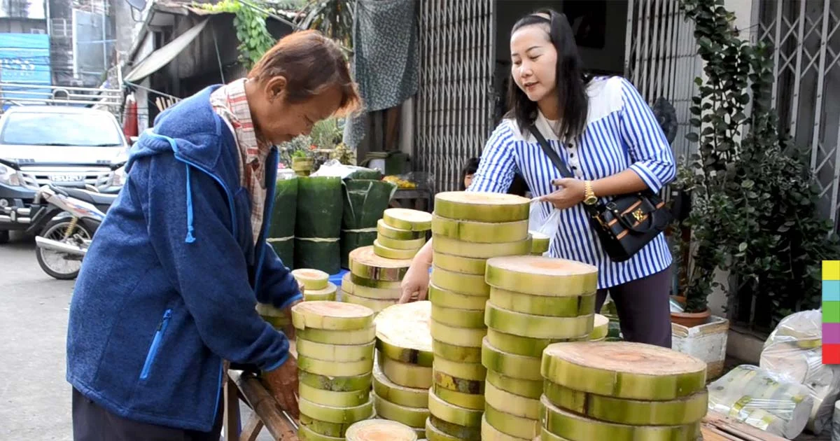 น้ำท่วมกระทบ ! ต้นกล้วย-ใบตอง ปรับราคาขึ้น แต่ยังได้รับความนิยมทำกระทง