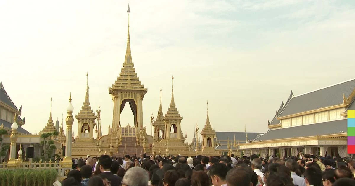 ปิดชมพระเมรุมาศชั้น 1 – 2 ป้องกันพฤติกรรมไม่เหมาะสม