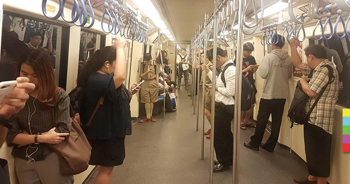 เสียงสะท้อนขรม ! MRT ถอดที่นั่ง-เพิ่มที่ว่างในขบวนรถไฟฟ้าใต้ดินวันแรก
