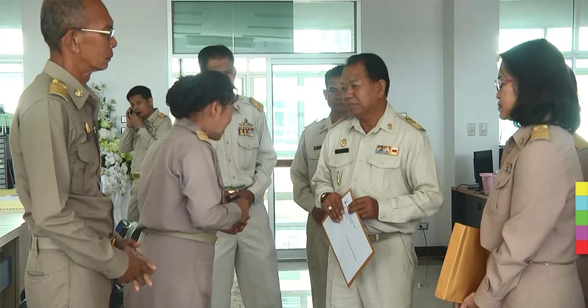 สมาคมผู้บริหาร รร.มัธยมกาฬสินธุ์ ร้องศูนย์ดำรงธรรม เอาผิดครูทำบัญชีส่อทุจริต