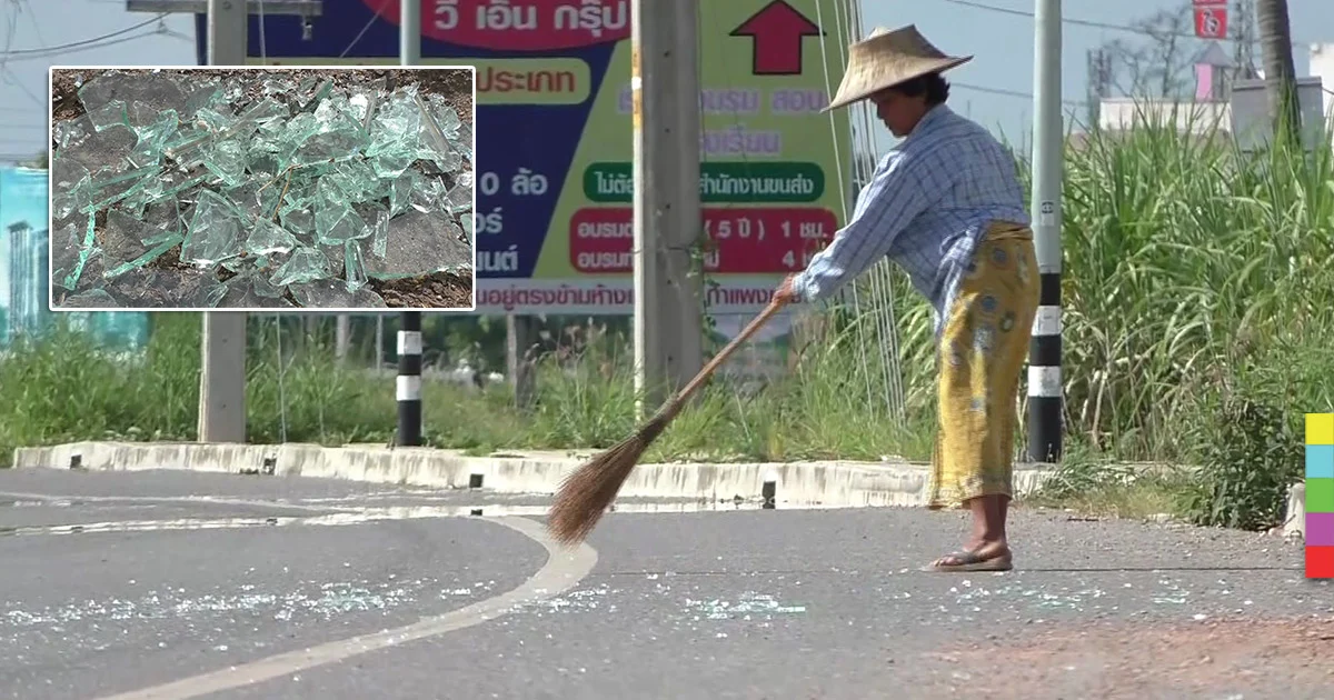 ชื่นชม! คุณยายวัย 68 ช่วยกวาดถนนไม่หวั่นอันตราย