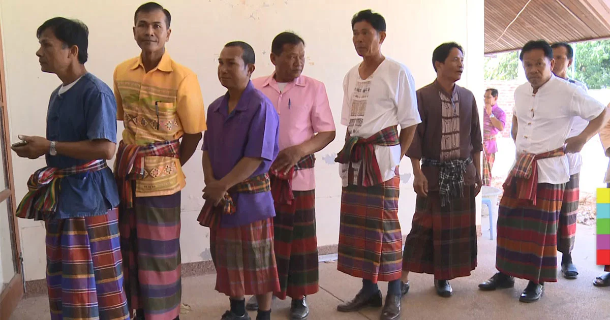 กำนัน ผู้ใหญ่บ้าน แต่งชุดไทยพื้นบ้านเข้าประชุม เผย เพื่ออนุรักษ์วัฒนธรรมท้องถิ่น