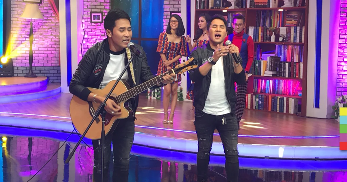 คู่แฝด “โอ-เอ” กับเพลงใหม่ เอาใจคนช้ำ “ไอ.ซี.ยู”
