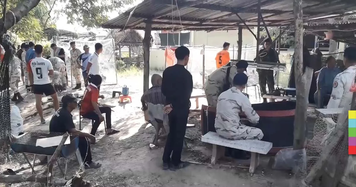 ทหาร-ตร.สนธิกำลังบุกจับบ่อนไก่ชน รวบนักพนัน 14 คน