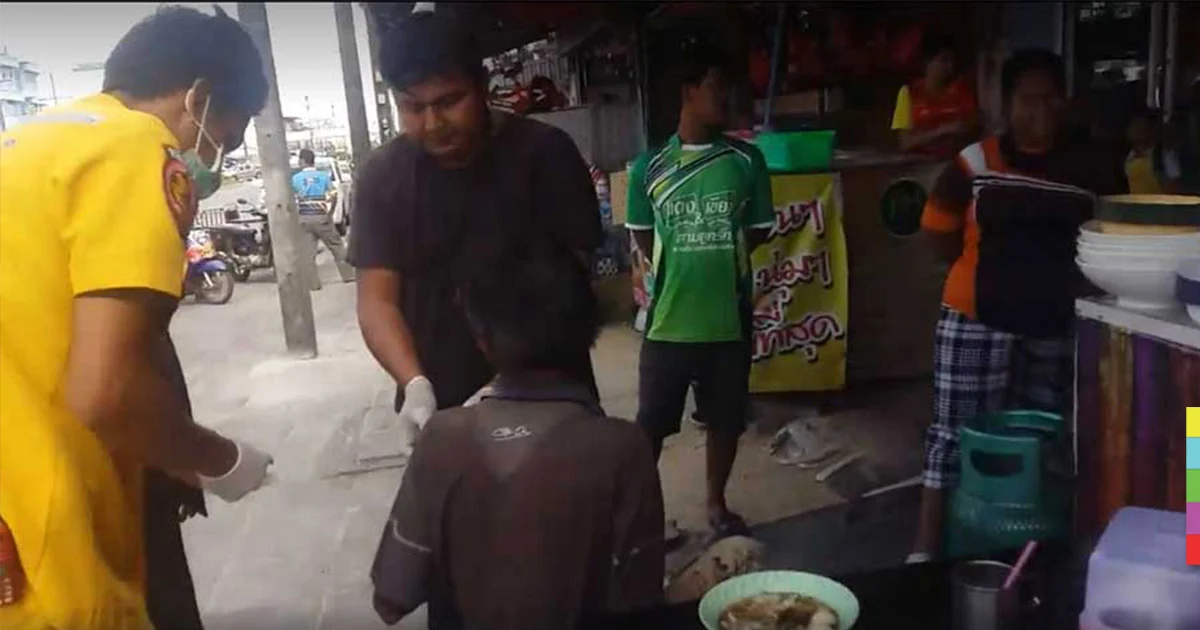 แม่ค้าช็อก ! ลูกค้ามาสั่งก๋วยเตี๋ยวกิน ในสภาพเลือดอาบ