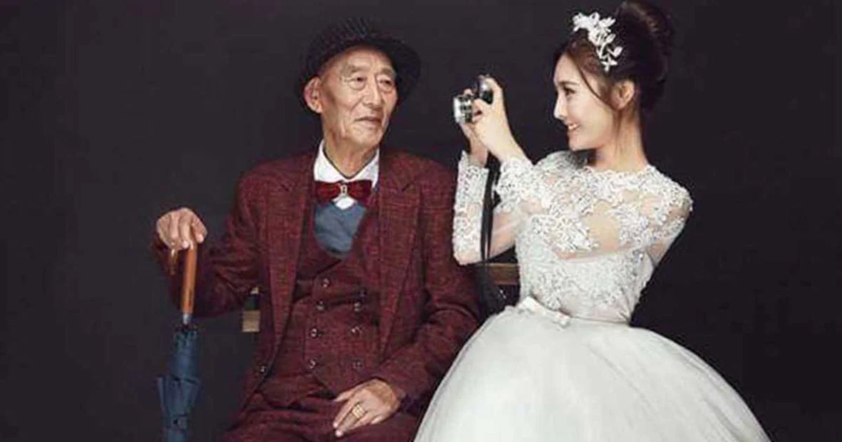 สาววัย 25 ถ่ายภาพในชุดแต่งงานกับคุณปู่วัย 87 ที่กำลังป่วยหนัก