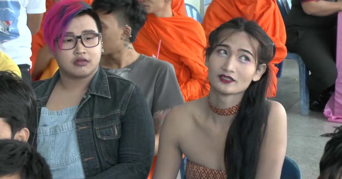 ชะม้ายชายตา ! เมื่อ ‘แม่นายการะเกด’ มาคัดเลือกทหารเกณฑ์