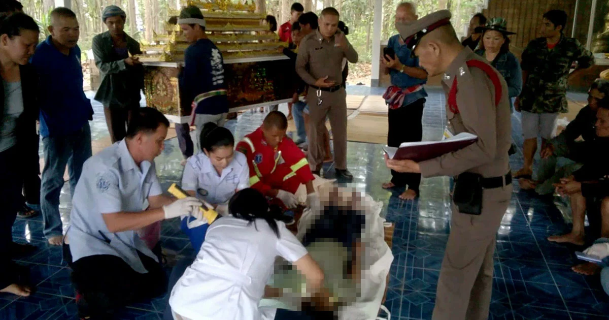 สามีหึงโหด ! คว้ามีดแทงภรรยาดับ ก่อนผูกคอตายตาม