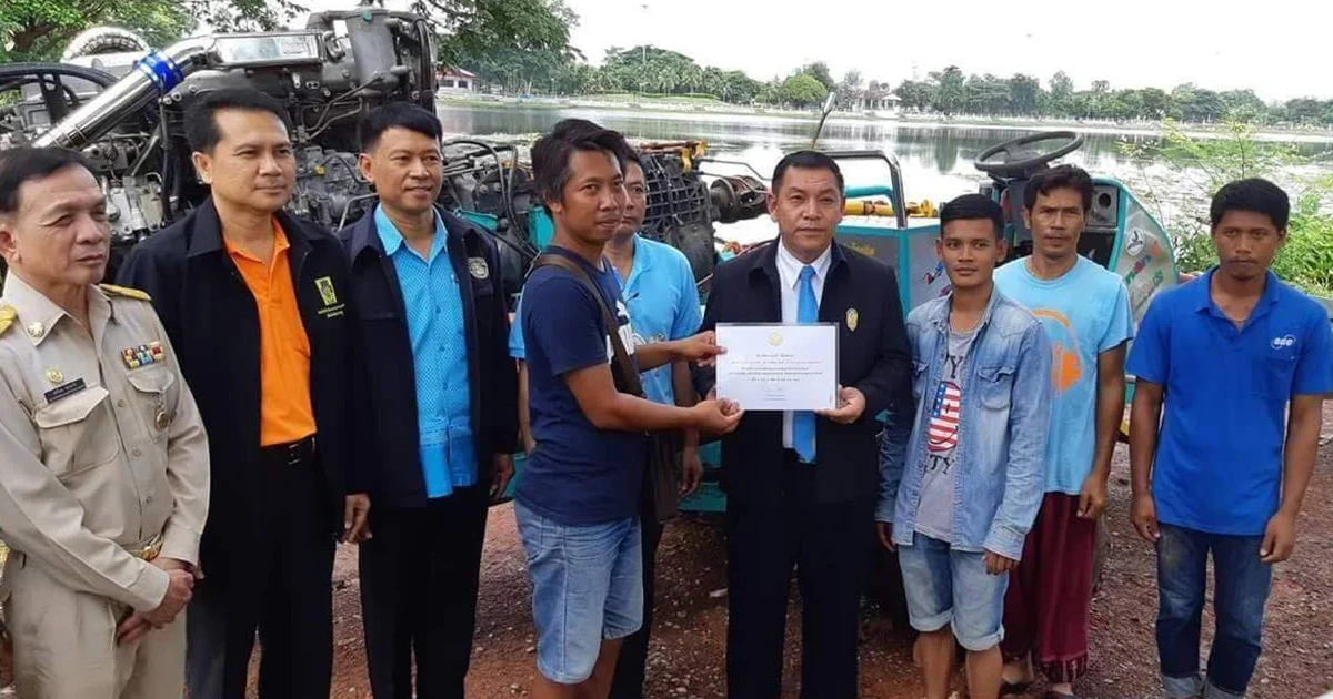 ทีมงานท่อพญานาคซิ่งฮีโร่ถ้ำหลวง ช่วยสกลนครปลอดภัยแล้ว เดินทางต่อช่วยคนเพชรบุรี
