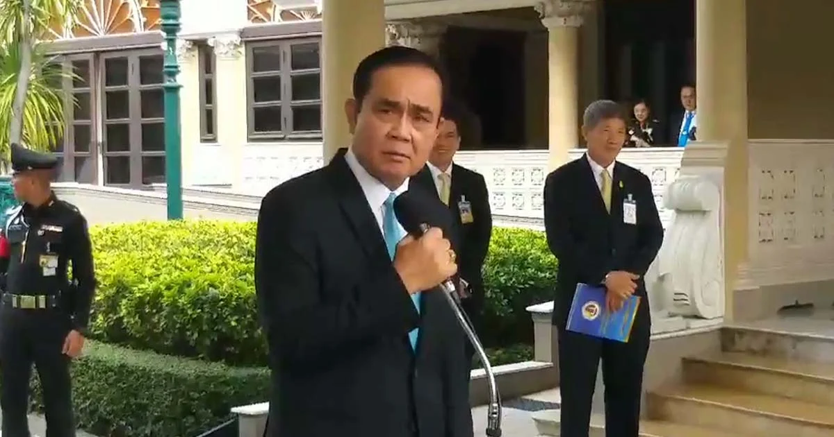 นายกฯ ปัดบงการบัตรเลือกตั้ง-ยังกั๊กลงการเมือง-สวน “ธีรยุทธ” ความคิดเดิมๆ