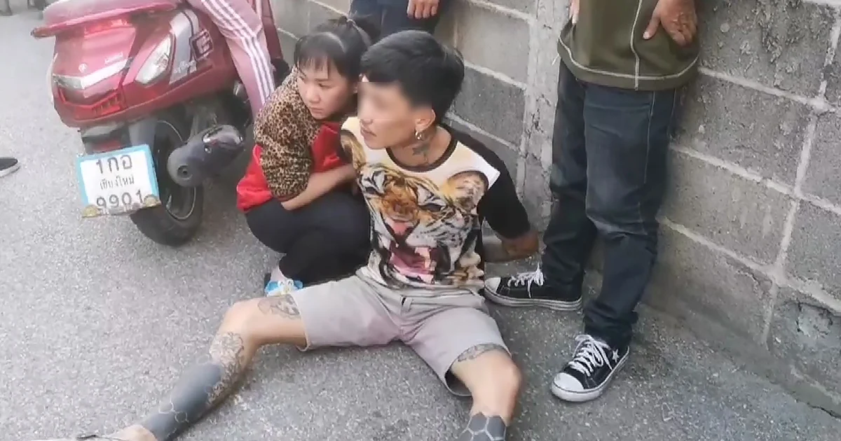 ยิงสนั่นตลาด! 2 สามีภรรยาทวงค่าแชร์ไม่ได้ ชักปืนยิงแฟนลูกหนี้สาหัส