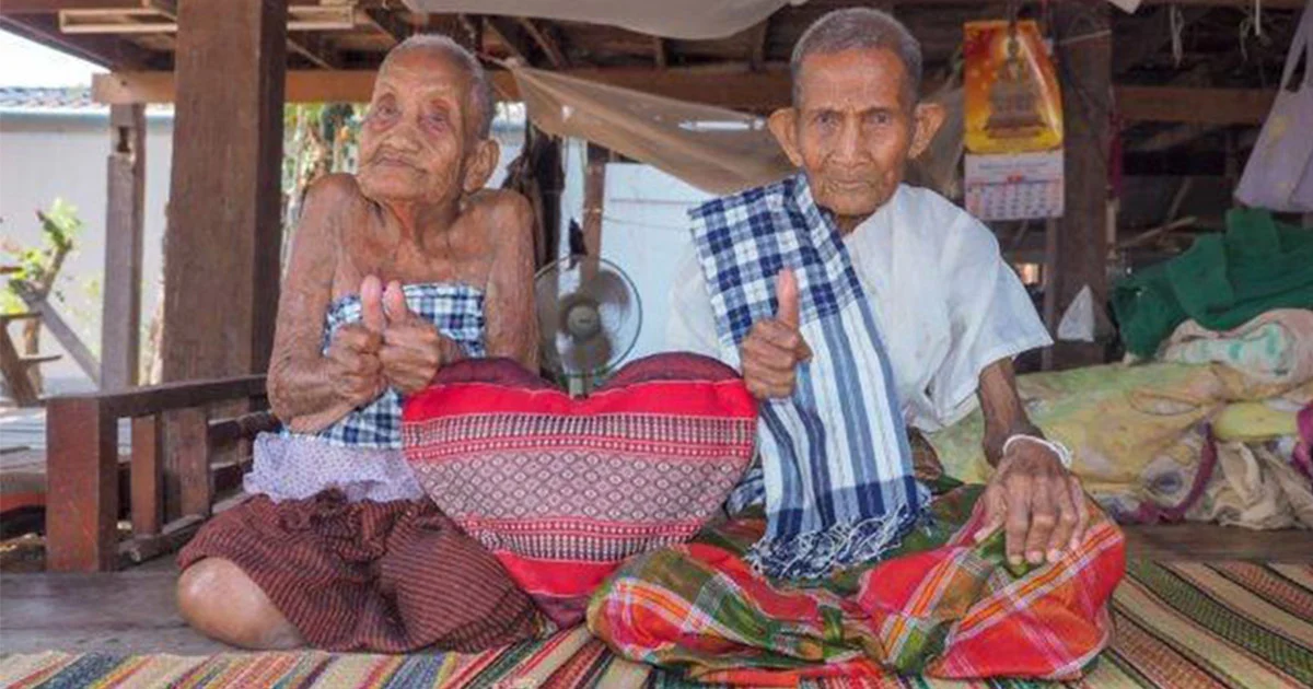 พบคู่รักอายุยืน คุณตาอายุ 102 คุณยายอายุ 98 ครองคู่กันมากว่า 80 ปี