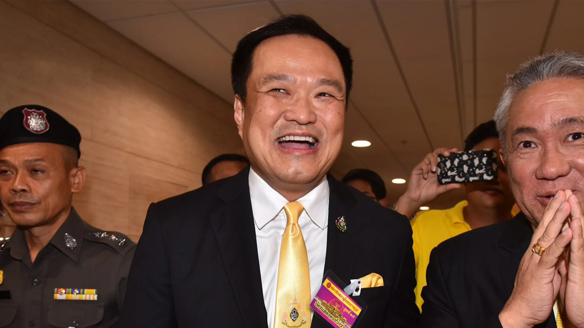 อนุทินตอบรับแล้ว ภูมิใจไทยร่วมพลังประชารัฐ เตรียมเสนอชื่อ ส.ส. พรรคเป็นรองประธานสภา