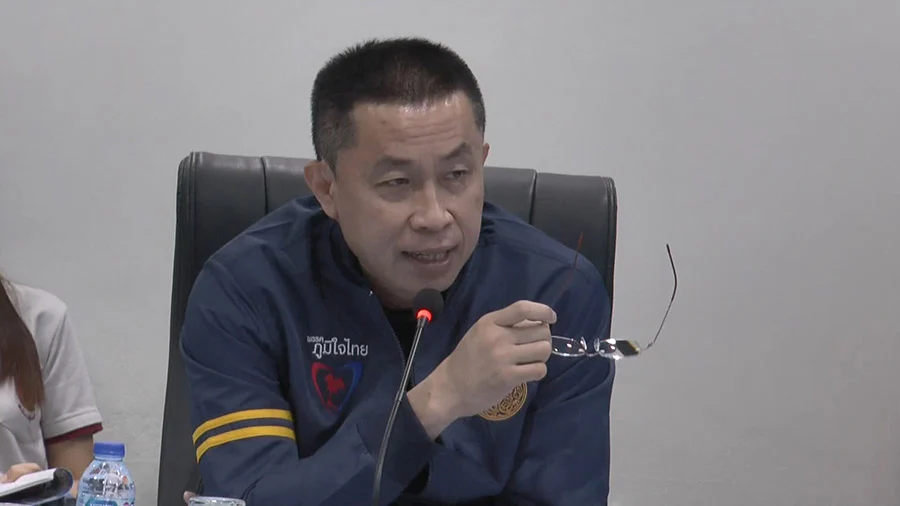 “ศักดิ์สยาม” รับปากชาวบุรีรัมย์ ยกเลิกเกาะกลางถนน ทำทางลอด ลดอุบัติเหตุ