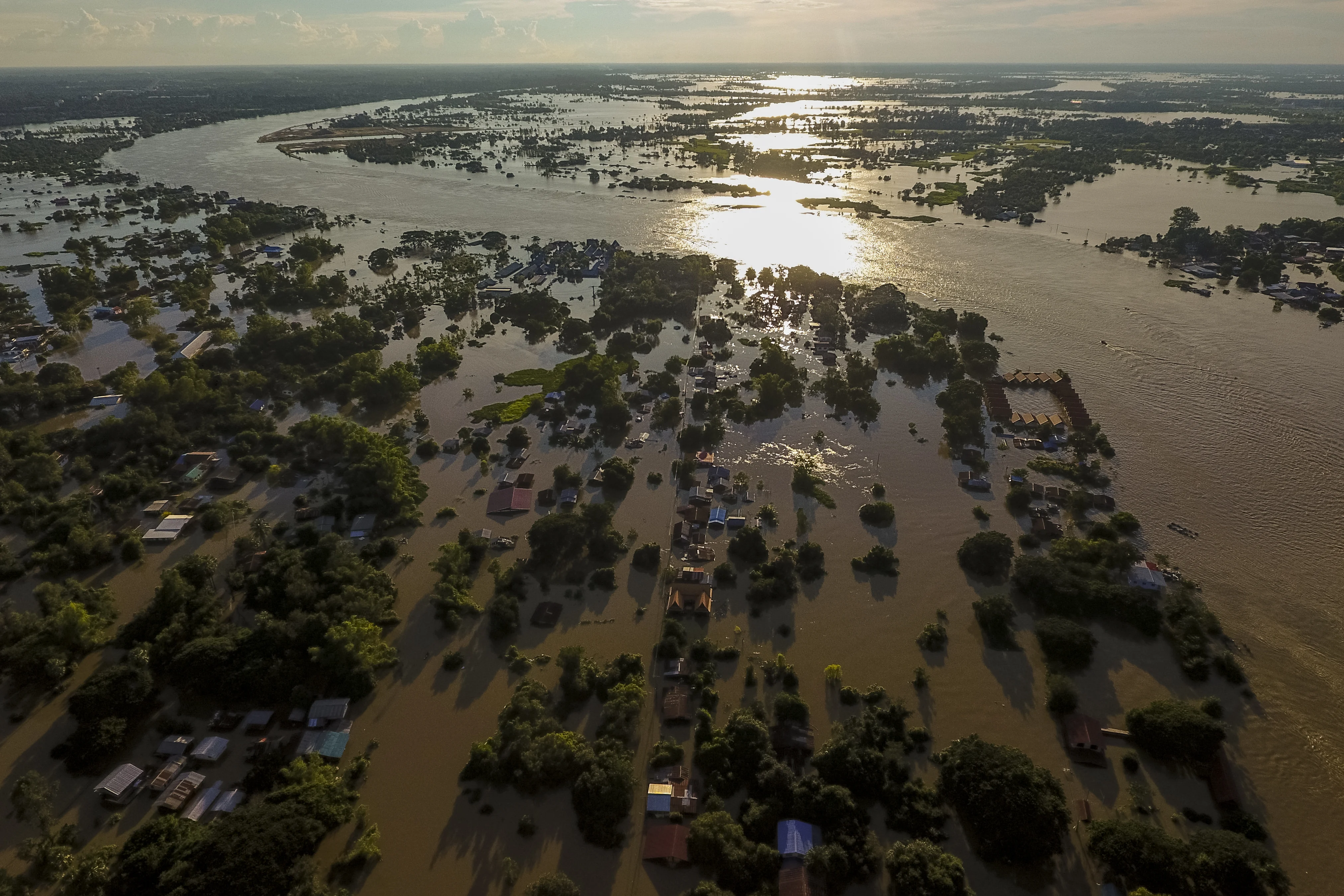 #saveubon รวมภาพความเสียหาย น้ำท่วมอุบลฯ