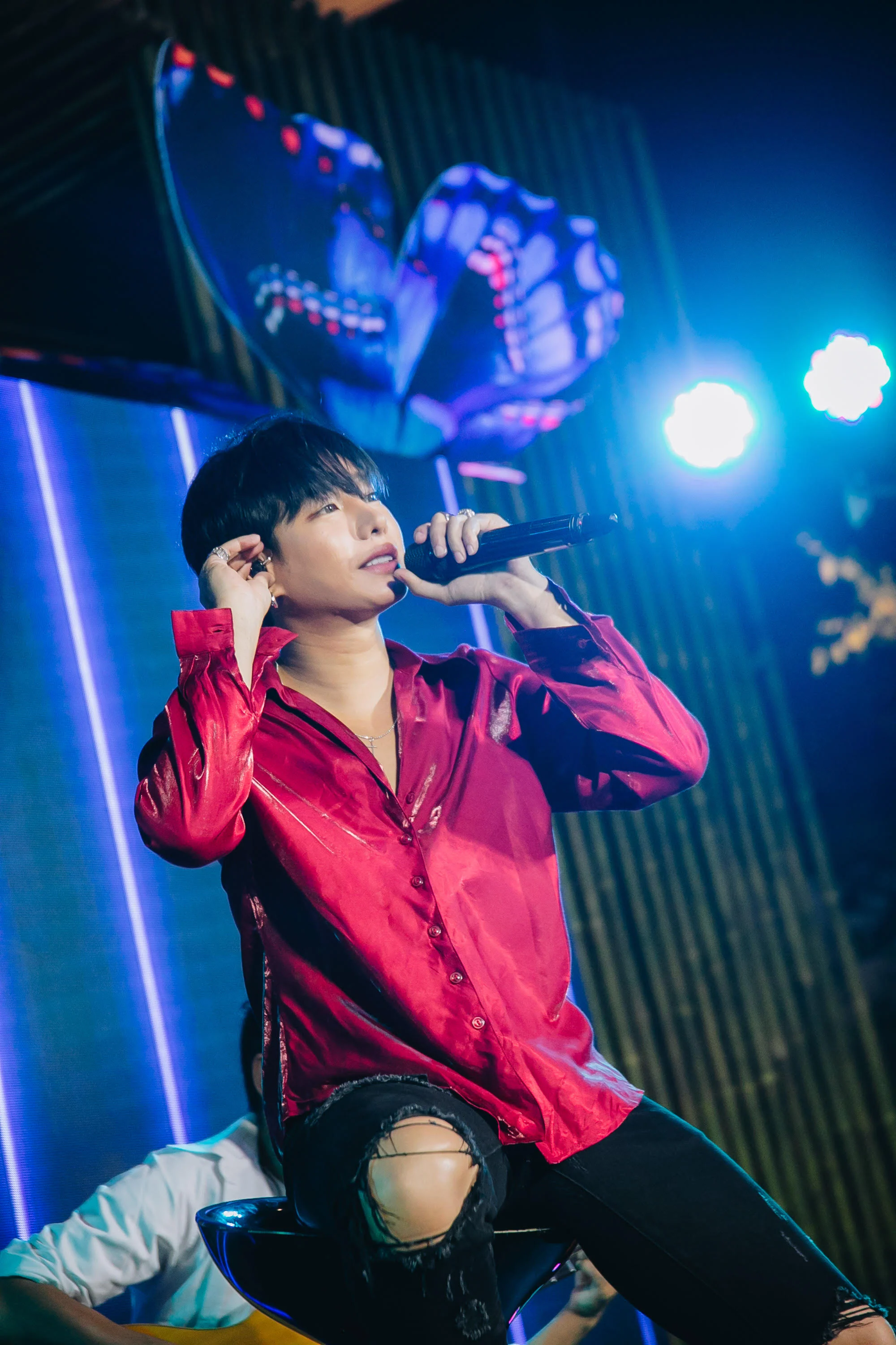 เป๊ก ผลิตโชค เปิดตัวอัลบั้มที่ 4