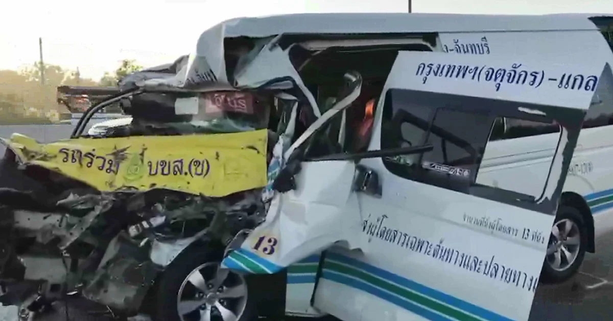 รถตู้โดยสารชนท้ายรถบรรทุกถนนมอเตอร์เวย์ คนขับดับ นร.เจ็บ 6 คน