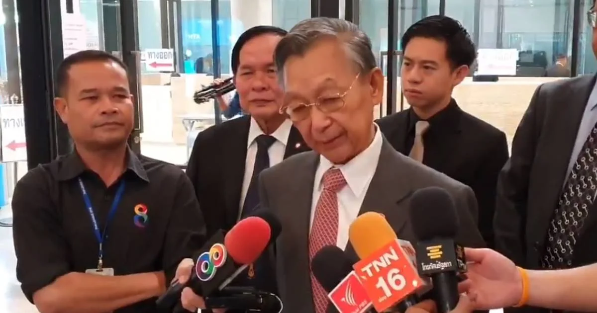 “ชวน” เตือนระวังพฤติกรรมไม่เหมาะสม เหตุจูบในสภา ย้ำระเบียบไม่สำคัญเท่าจิตสำนึก