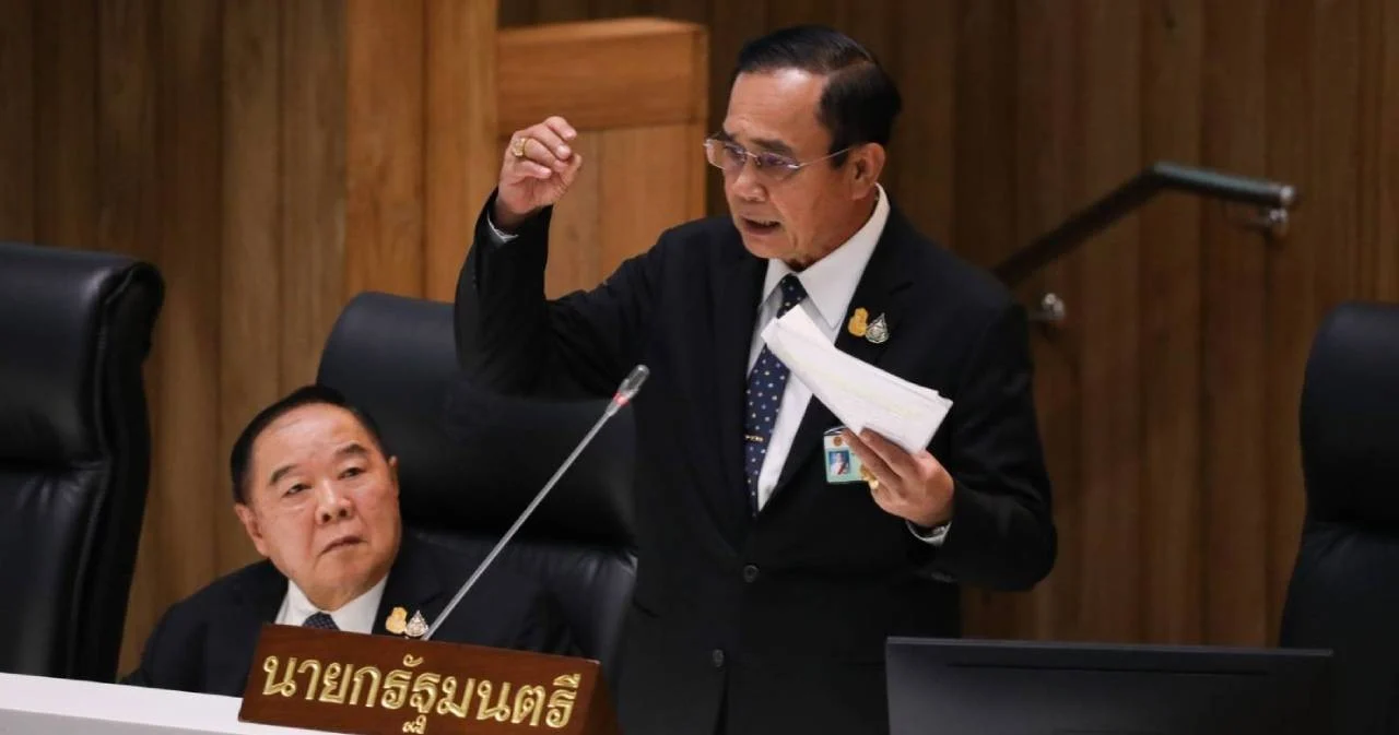 พล.อ.ประยุทธ์ ยันมีแผนลดนายพลเหลือครึ่งเดียว  กองทัพเล็กลงแต่ทันสมัยขึ้น