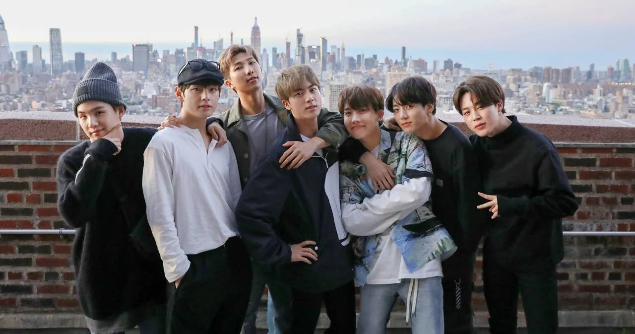 แฟนคลับ BTS ในฟิลิปปินส์ ระดมเงินกว่า 40,000 ดอลลาร์ ช่วยเหลือผู้ประสบภัยพายุไต้ฝุ่นหว่ามก๋อ