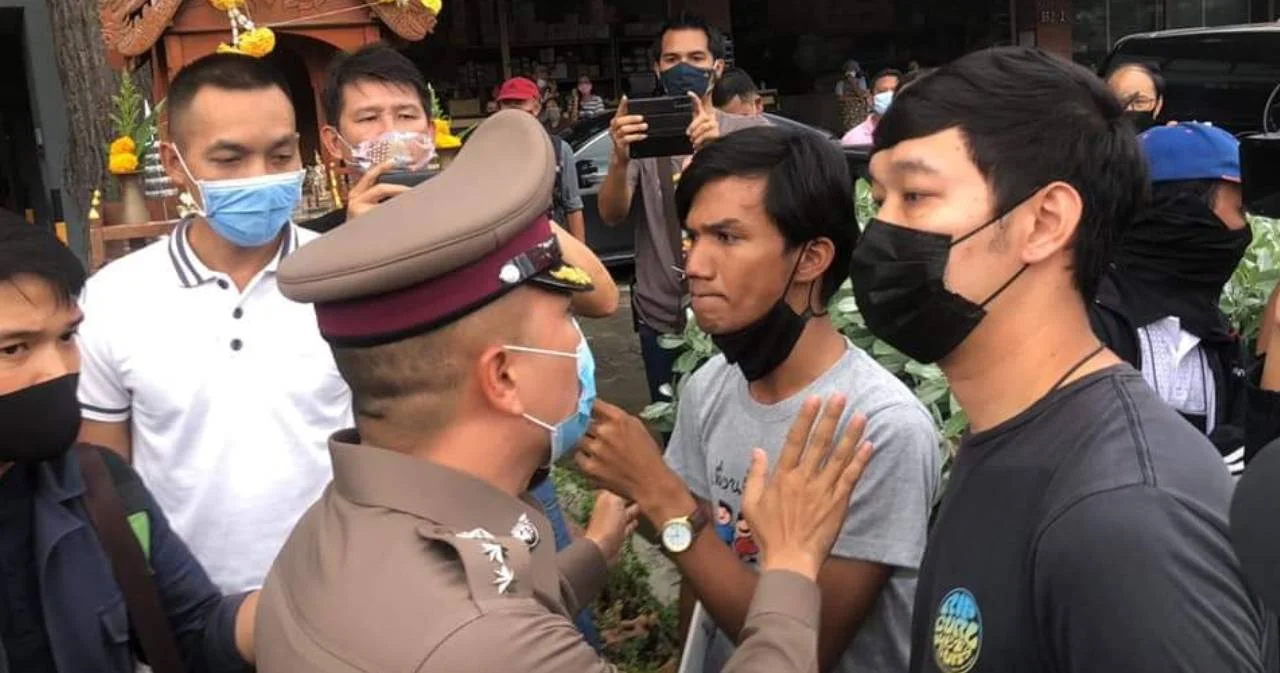 2 แกนนำเยาวชนตะวันออกระยอง แจ้งความเจ้าหน้าที่ใช้กำลังเกินกว่าเหตุ