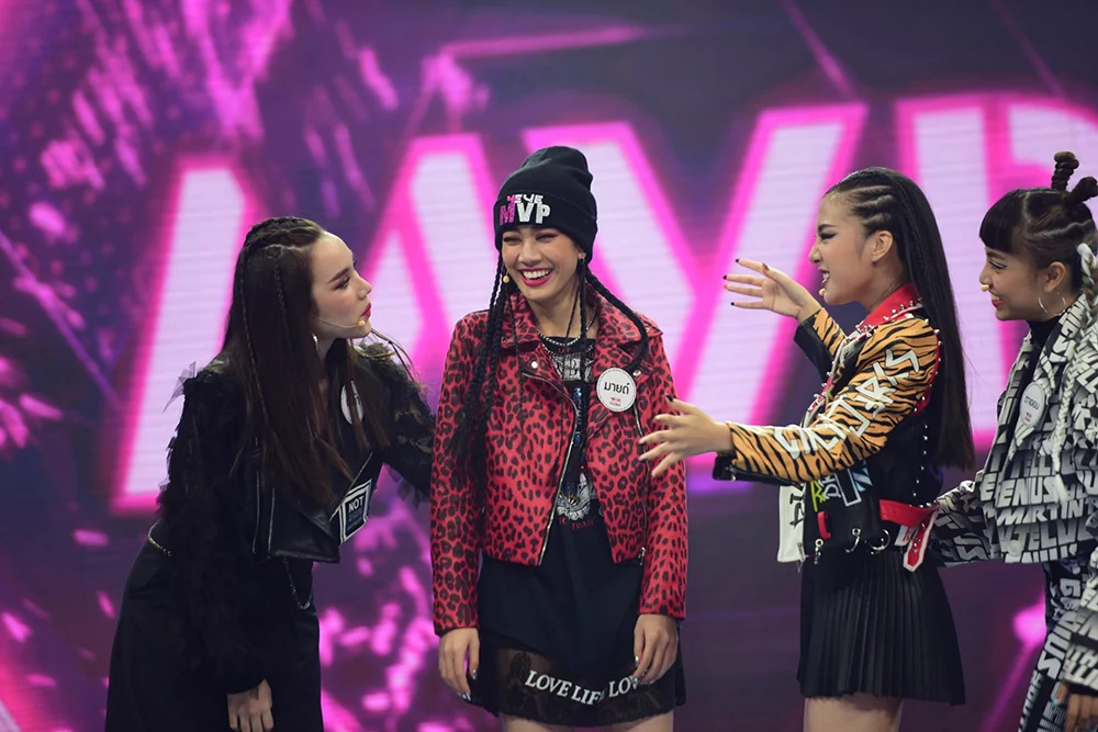 4EVE Girl Group Star
