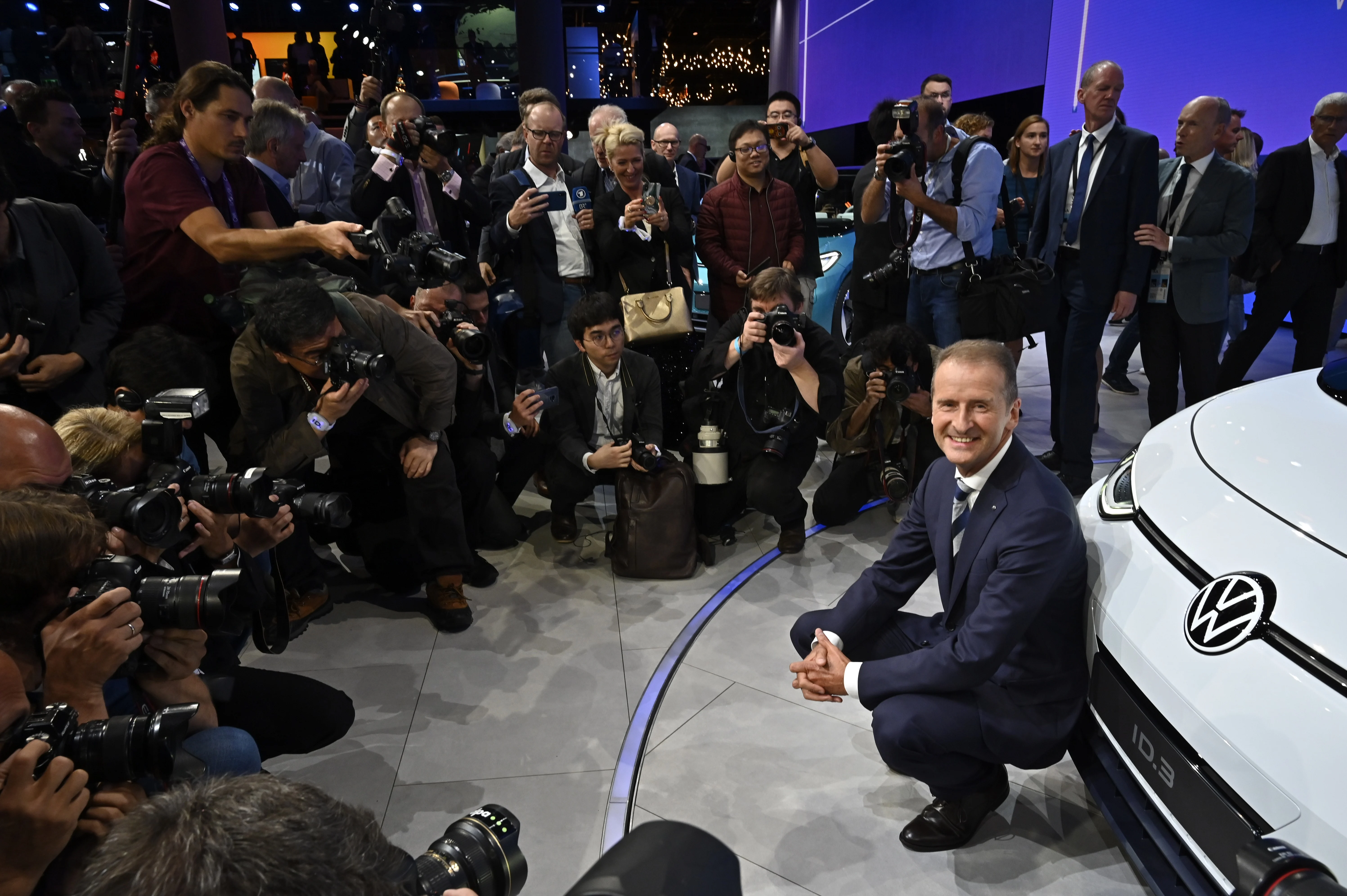 ซีอีโอ Volkswagen ปัดข่าวลือเซ็นสัญญาร่วมมือกับ อีลอน มัสก์