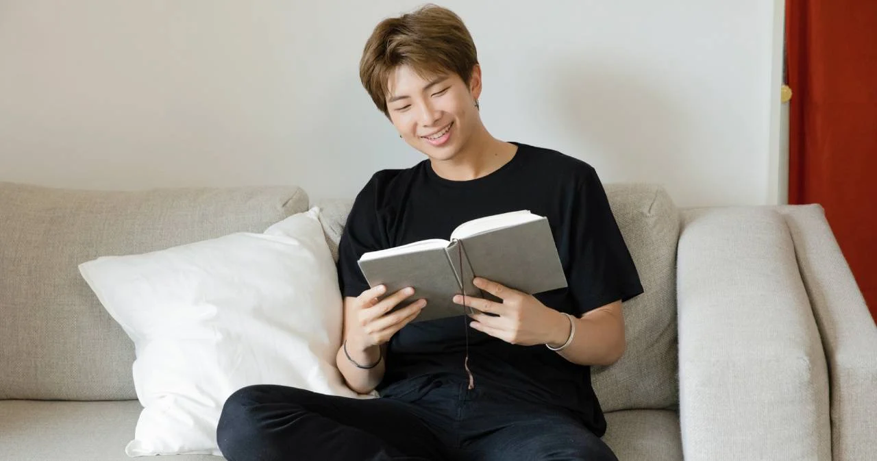 RM ลีดเดอร์วง BTS บริจาค 100 ล้านวอนแก่พิพิธภัณฑ์ศิลปะแห่งชาติเกาหลีใต้ในวันเกิด