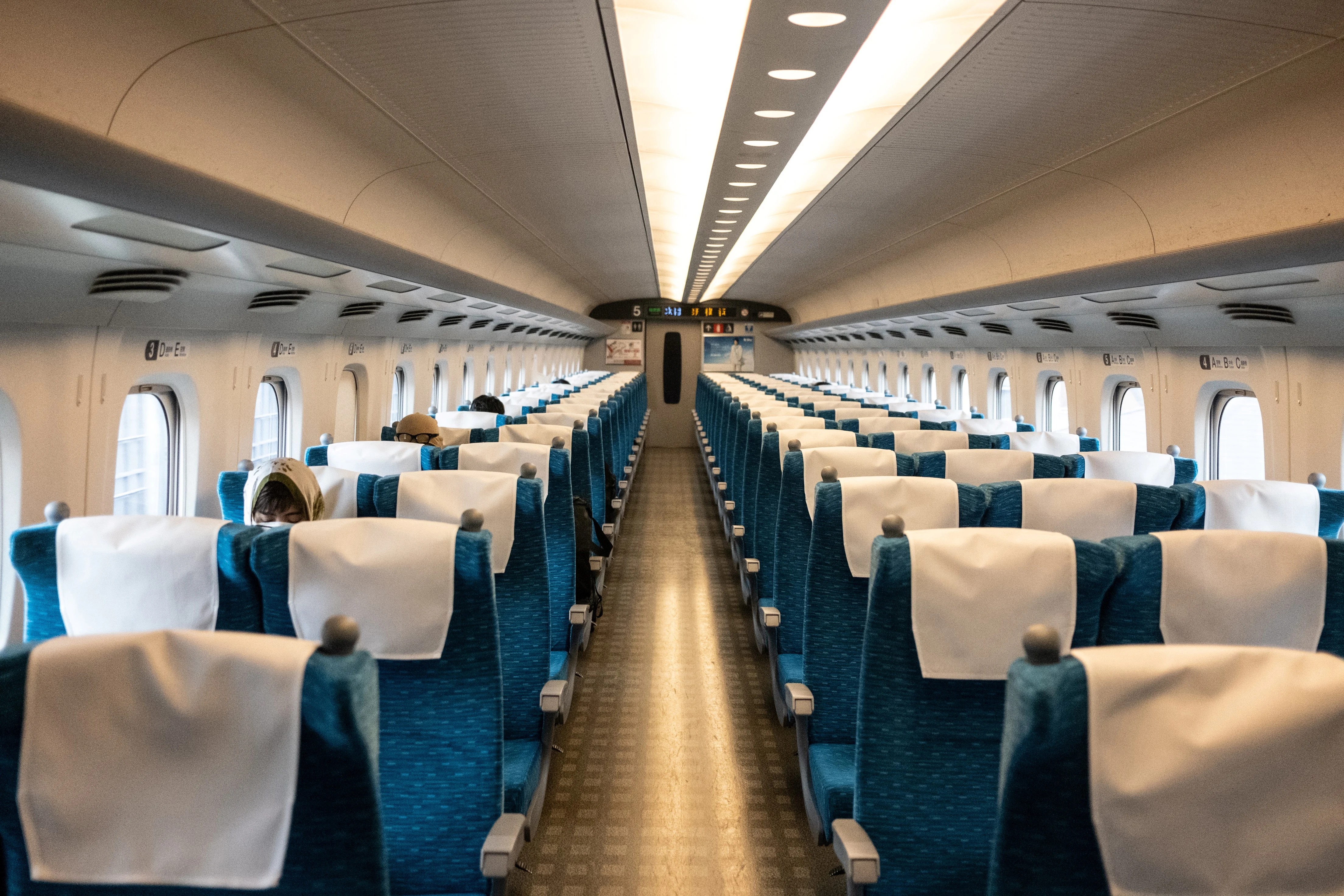 รถไฟชินคันเซ็นยังร้าง ผู้โดยสารบางตาแม้ลดครึ่งราคา หลังคนญี่ปุ่นเลือกใช้รถส่วนตัวแทน