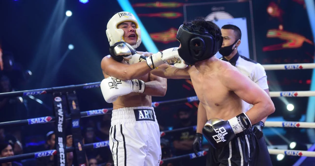 ประเดิมเดือดคู่แรก 10 Fight 10 ซีซั่น 2 ‘ดอม เหตระกูล’ ชนะน็อค ‘อาร์ต พศุตน์’ คว้า 3 แต้มให้ทีมดำ