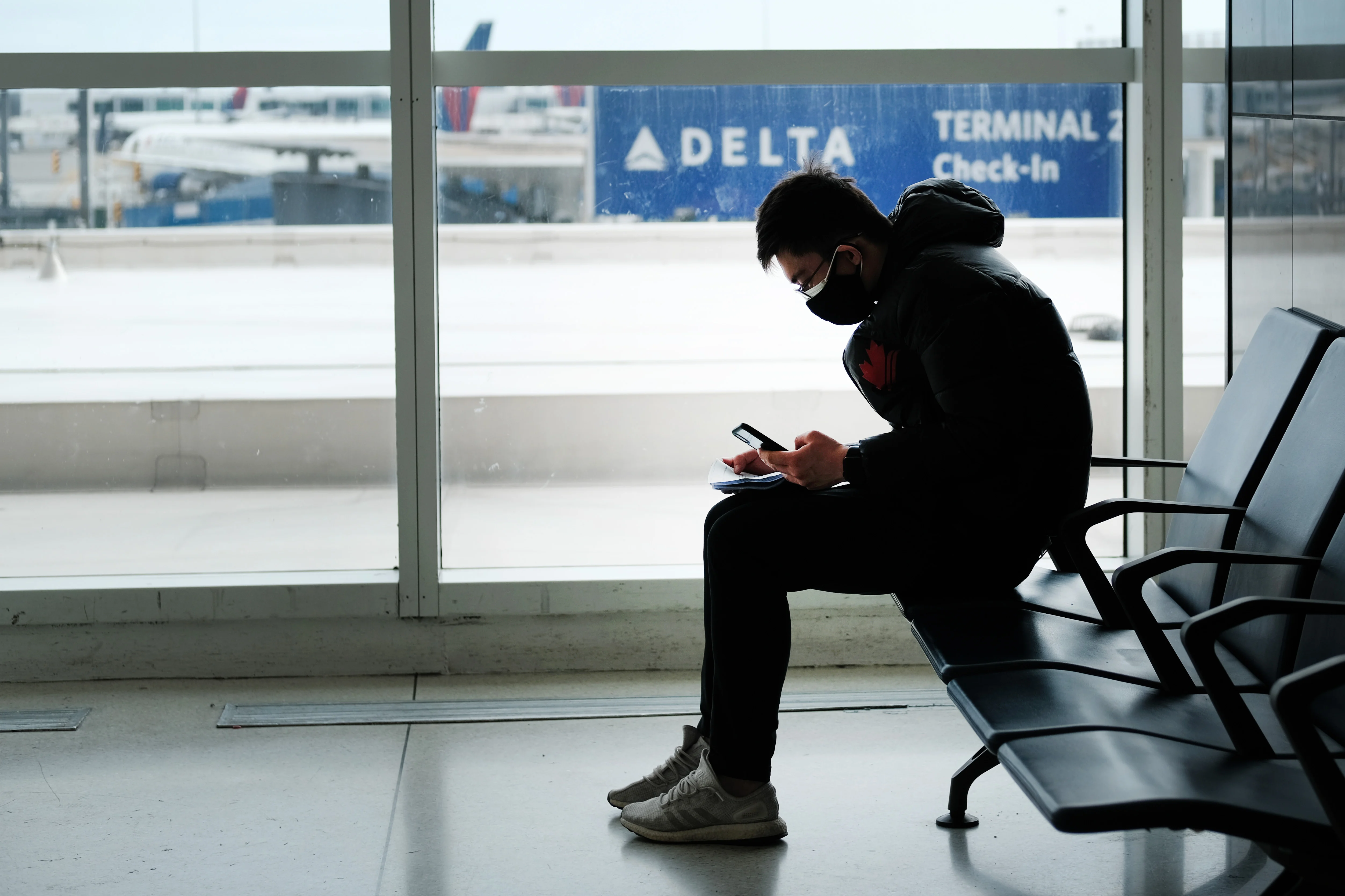 Delta แบนผู้โดยสาร 460 ราย เหตุปฏิเสธไม่ยอมสวมหน้ากากตามกฎของสายการบิน