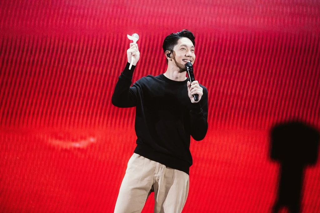 คอนเสิร์ต เป๊ก ผลิตโชค The Final Odyssey Concert